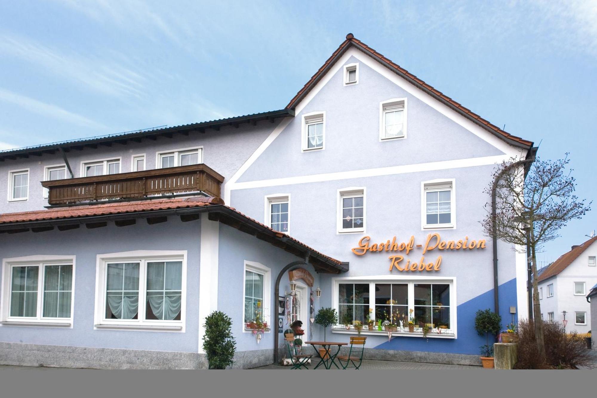 Hotel Gasthof Pension Riebel Etzenricht Exterior foto